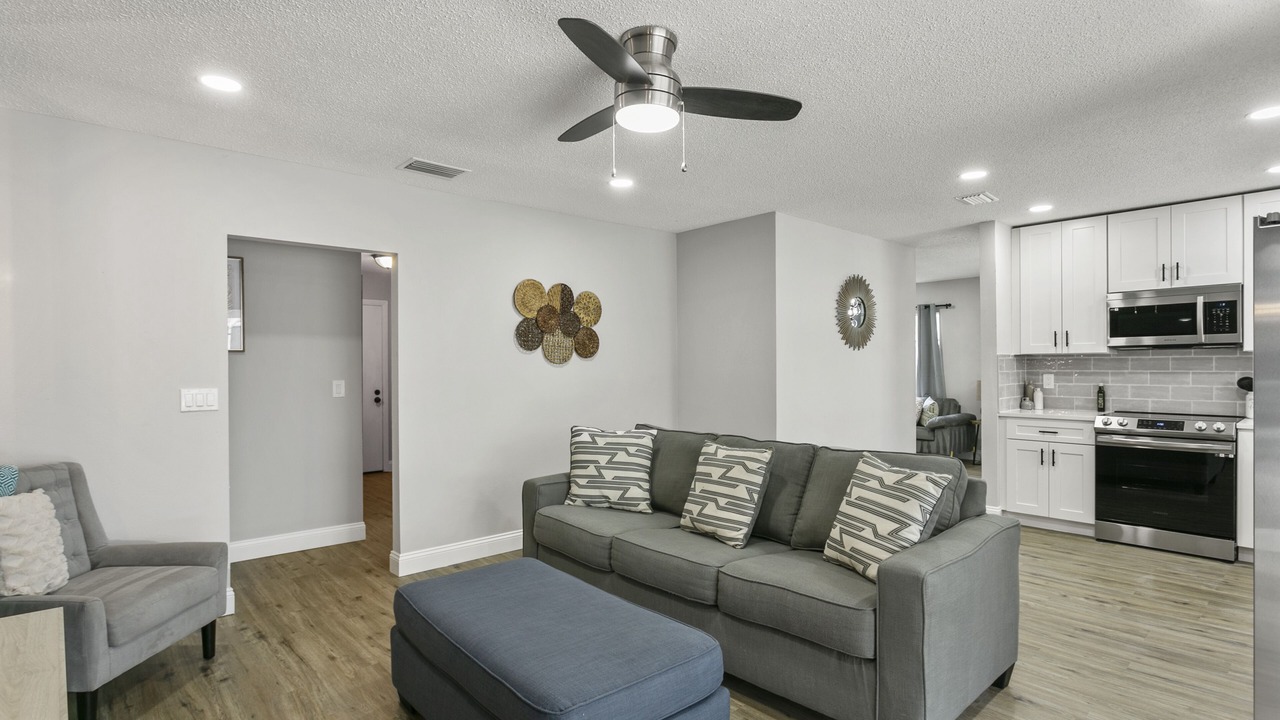 Photo of Livingroom in Lake Magdalene