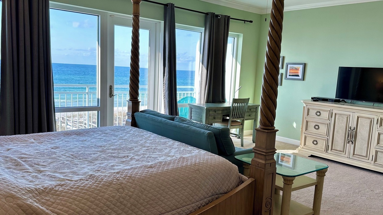 Photo of Bedroom in White Sands