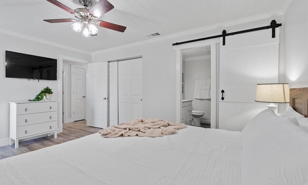 Photo of Bedroom in Jacksonville Beach