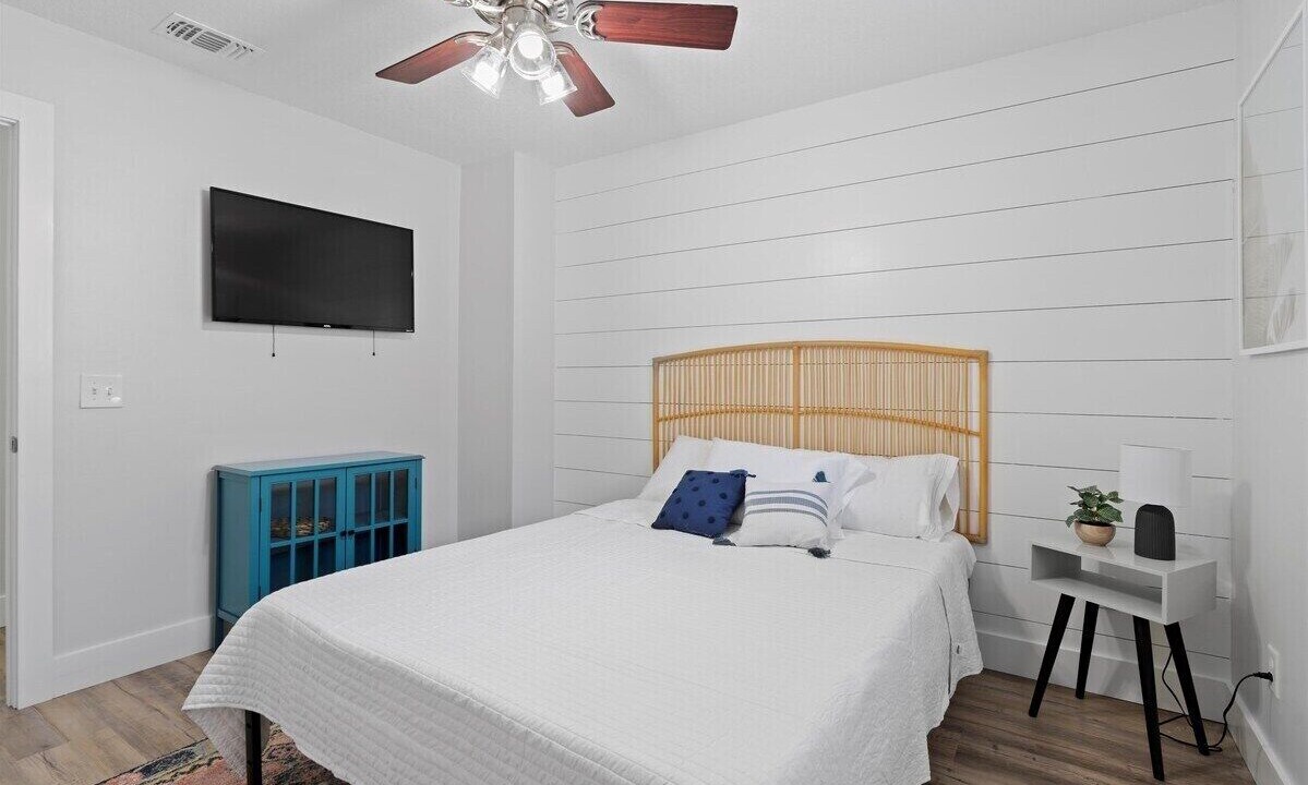 Photo of Bedroom in Jacksonville Beach