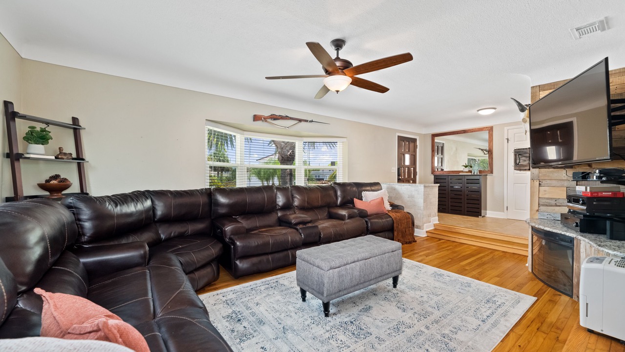 Photo of Livingroom in Hampton Homes