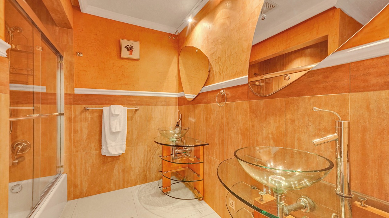Photo of Bathroom in Inverrary
