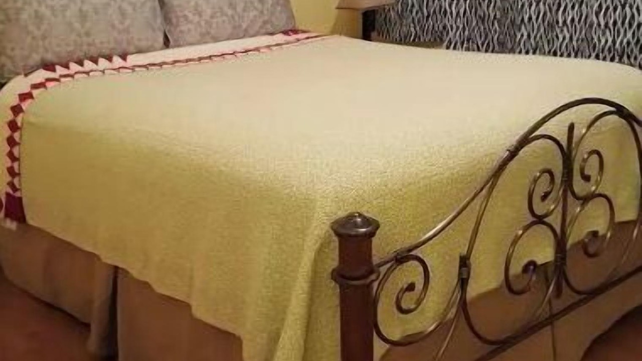 Photo of Bedroom in Forest City
