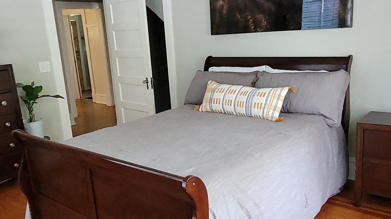 Photo of Bedroom in Urban Core