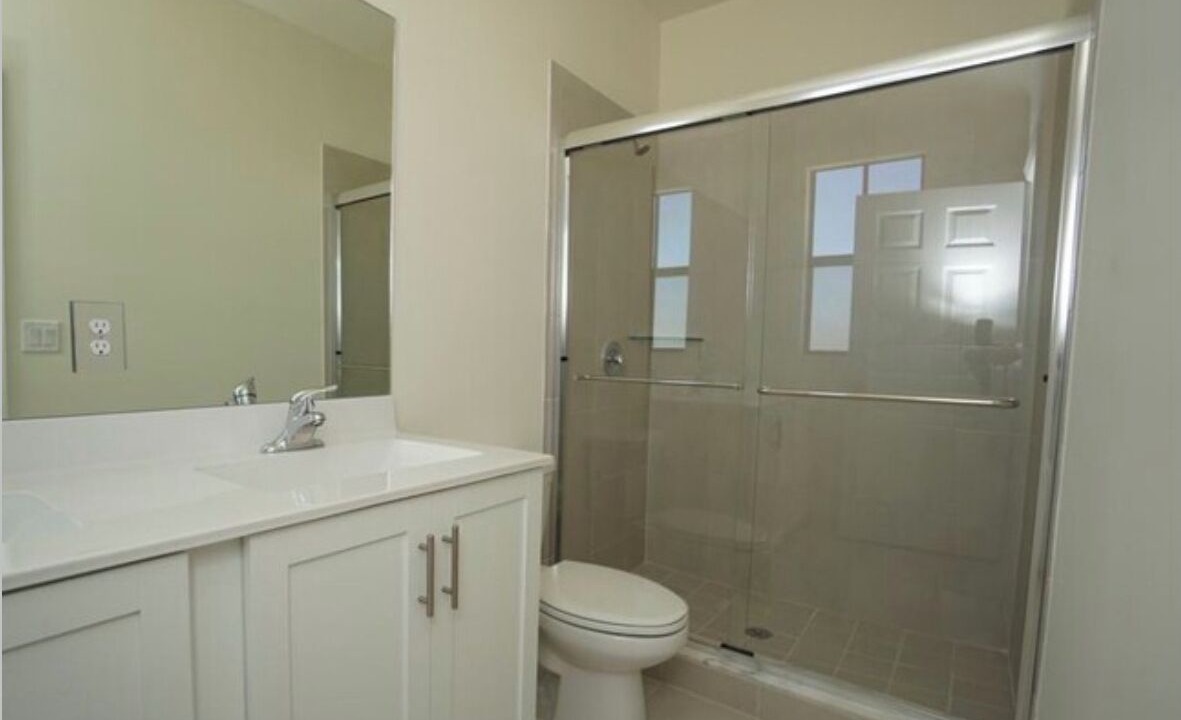 Photo of Bathroom in Miami Lakes