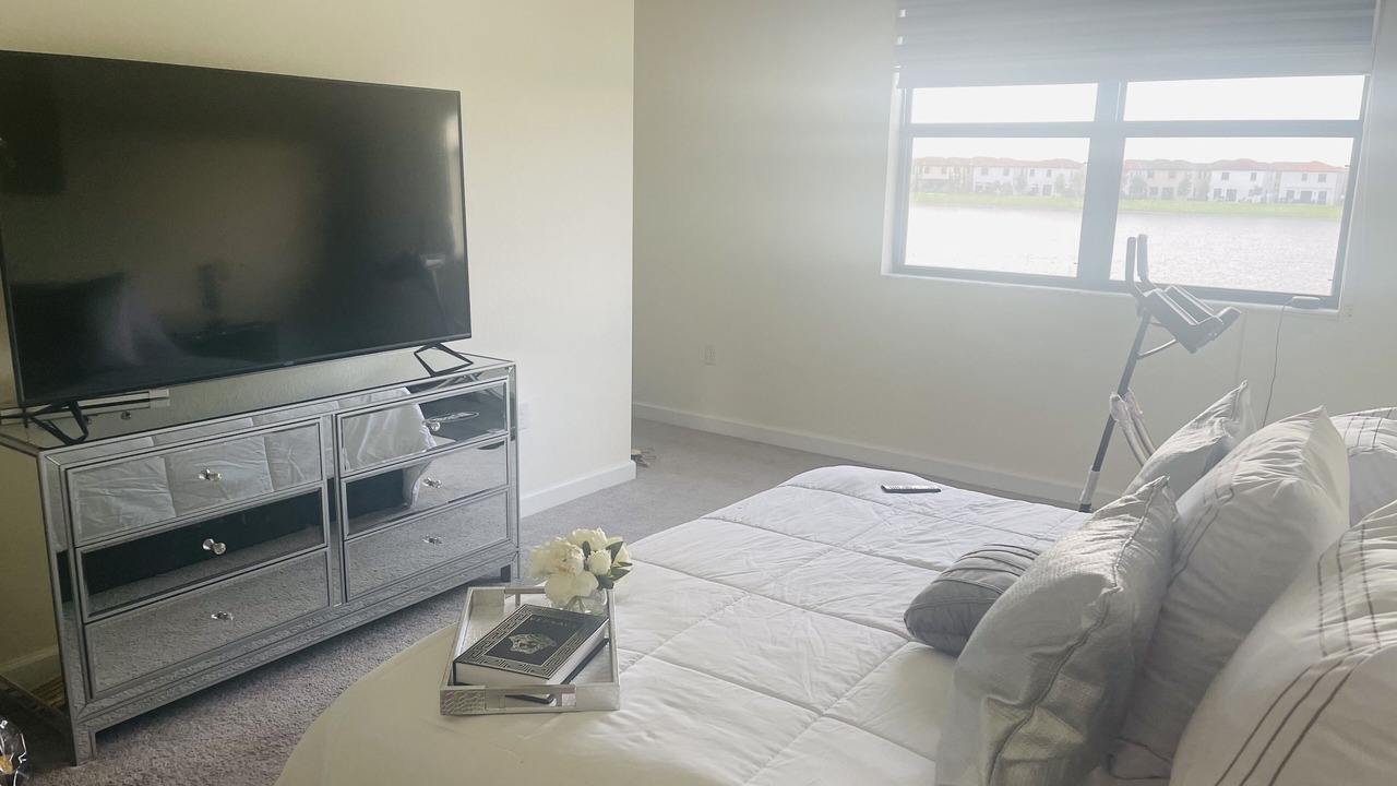 Photo of Bedroom in Miami Lakes