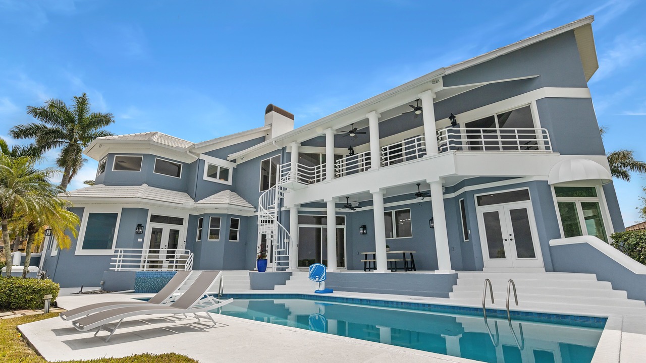 Photo of Outdoor in Iona