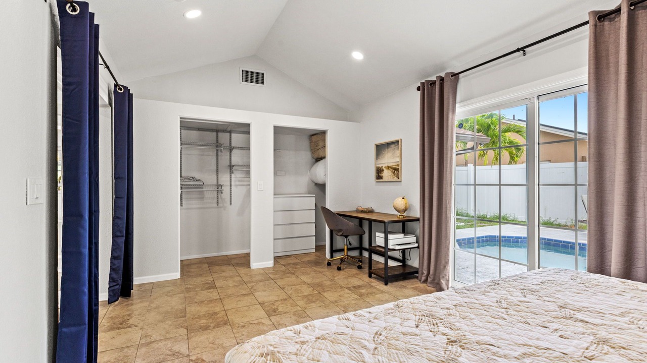 Photo of Bedroom in Seminole