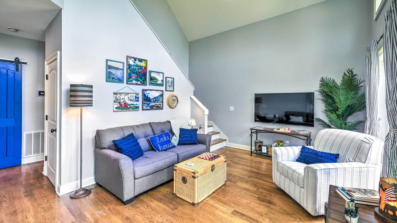 Photo of Livingroom in Piney Flats