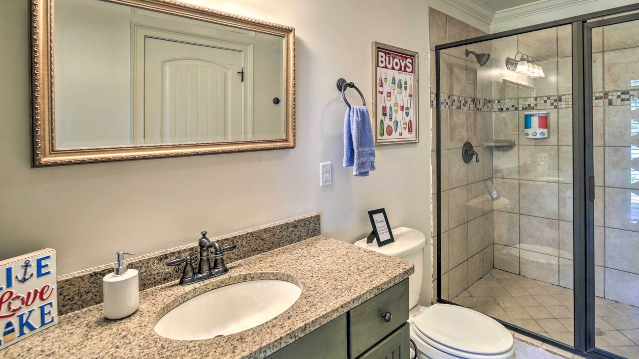 Photo of Bathroom in Piney Flats