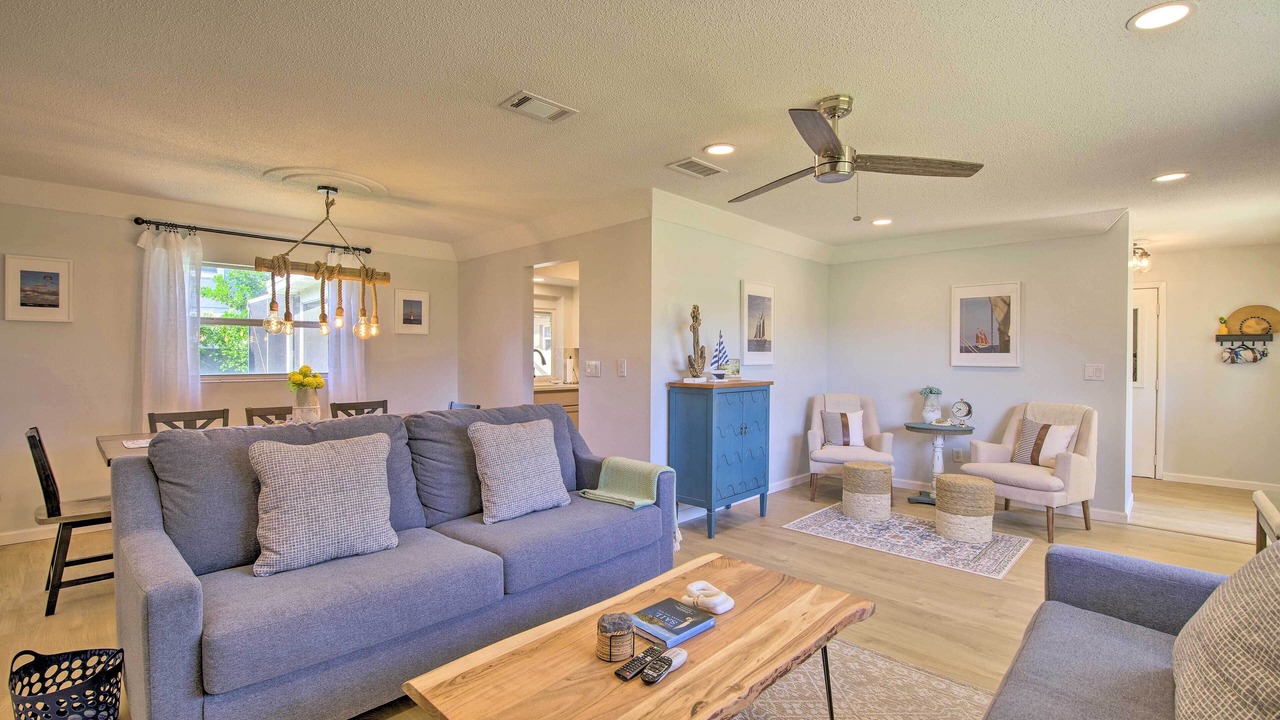 Photo of Bedroom in Golden Beach Estates