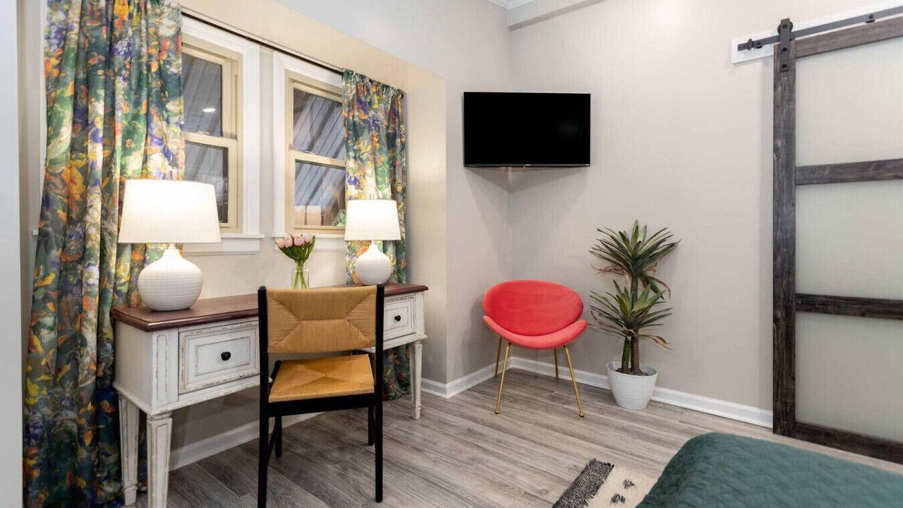 Photo of Bedroom in South Belmont