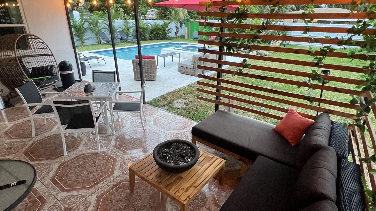 Photo of Outdoor in North Miami