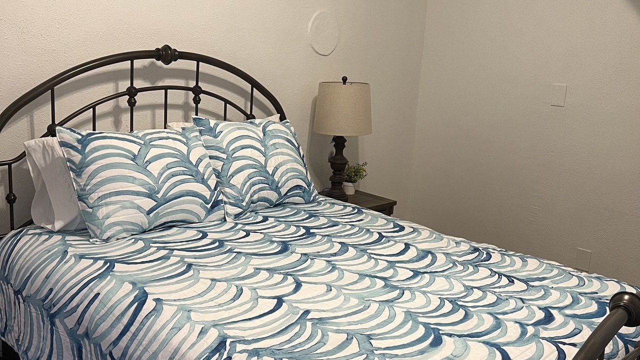 Photo of Bedroom in Lakeshore South