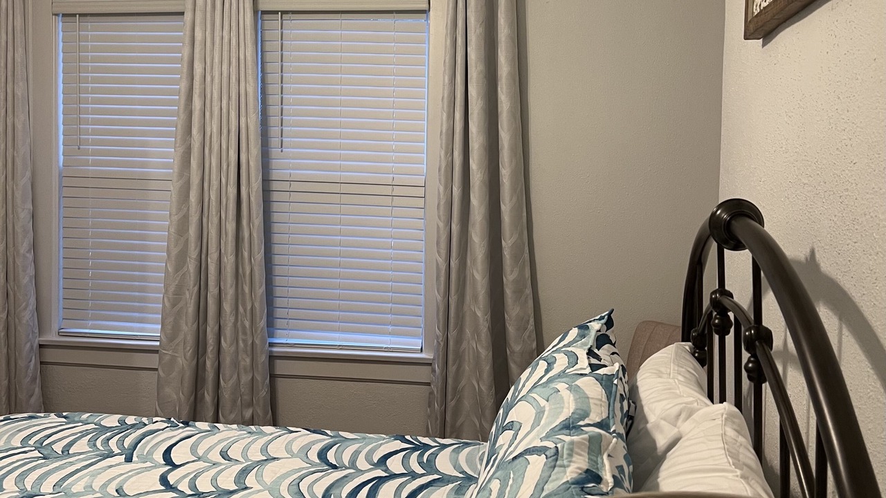 Photo of Bedroom in Lakeshore South