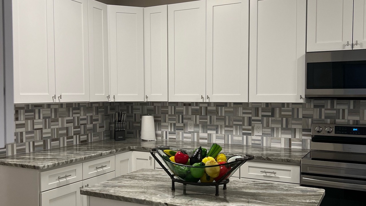 Photo of Kitchen in Lakeshore South
