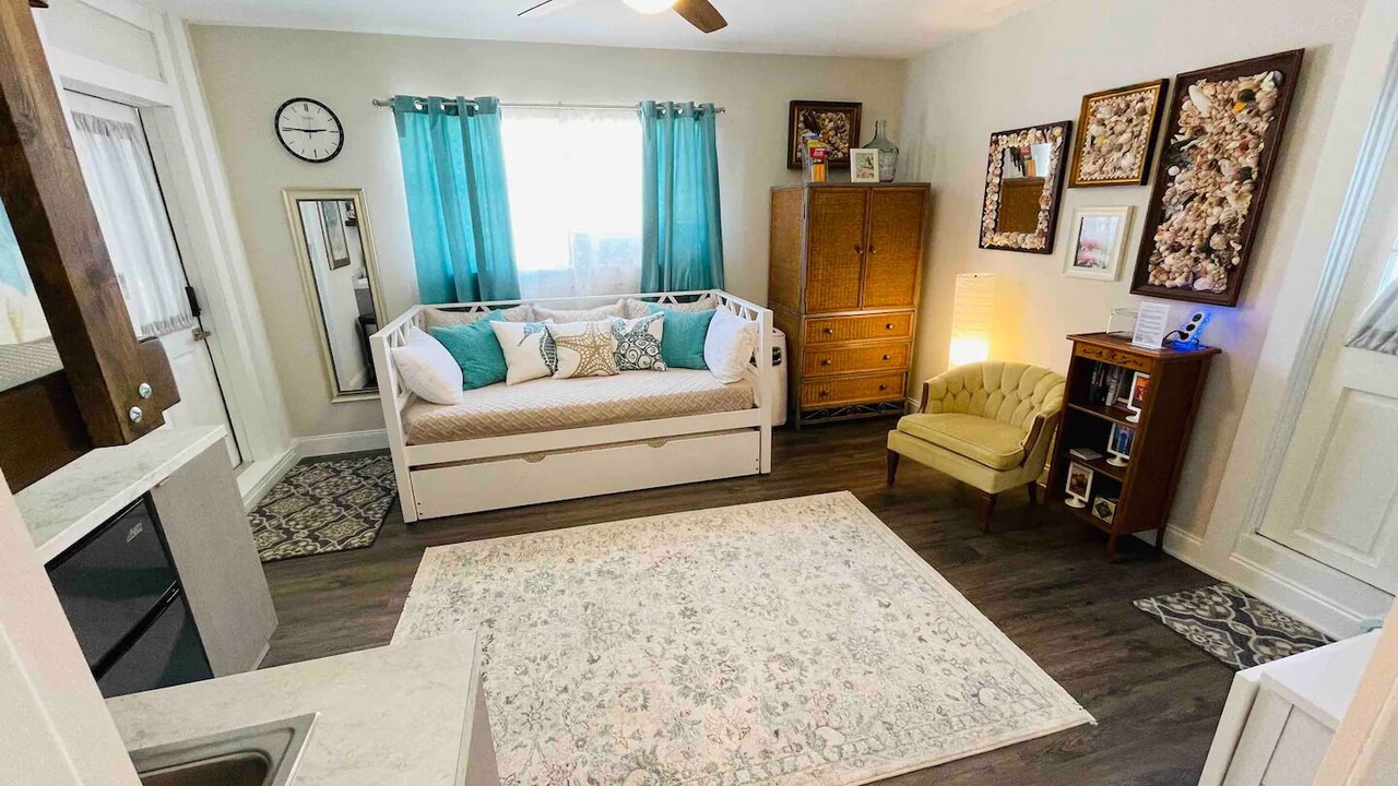 Photo of Livingroom in Disston Heights