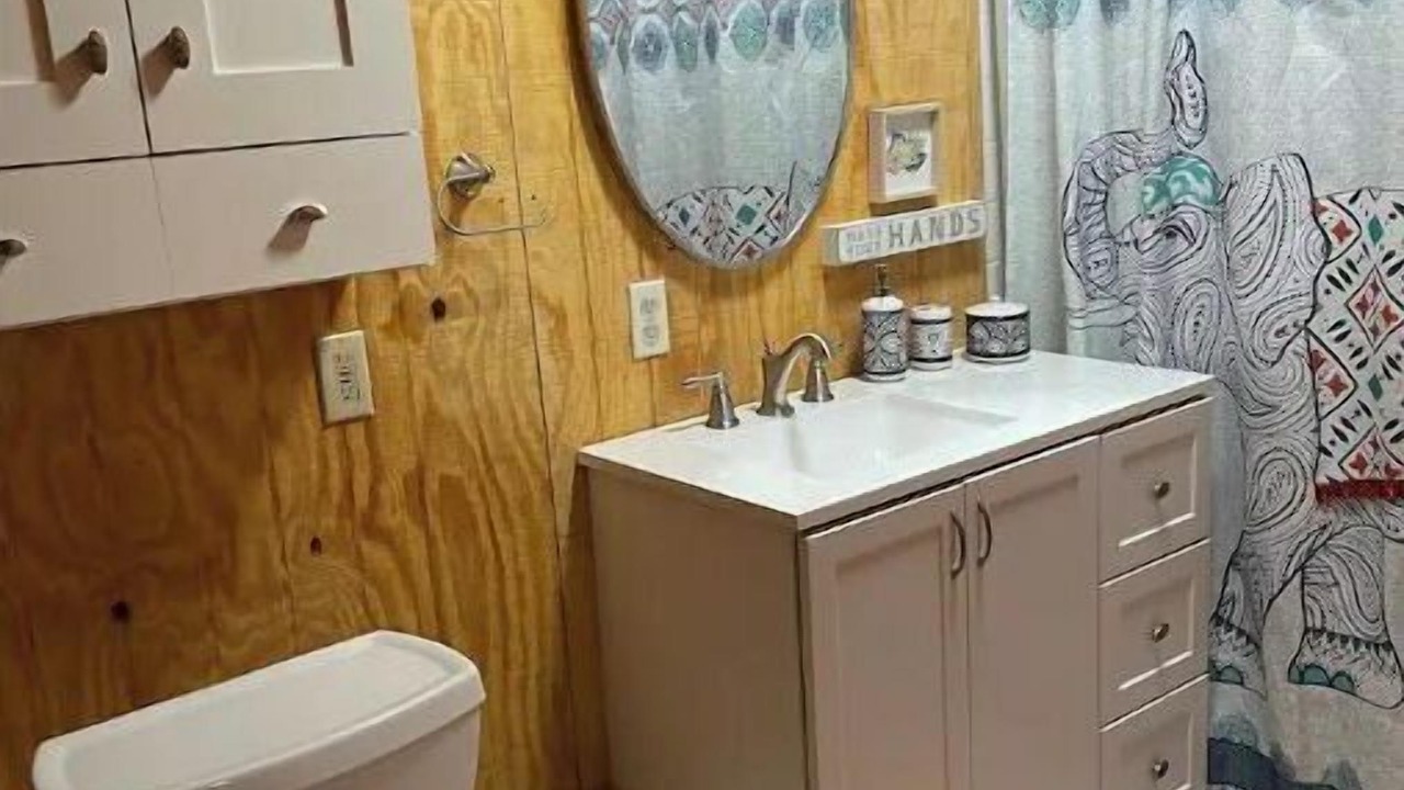 Photo of Bathroom in Gulf Breeze
