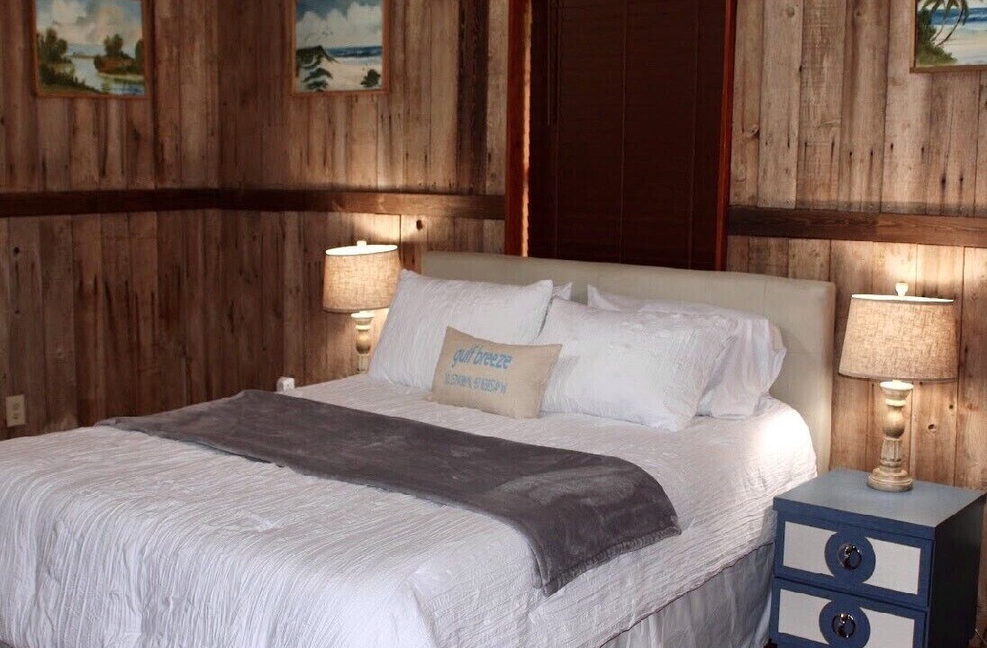 Photo of Bedroom in Gulf Breeze