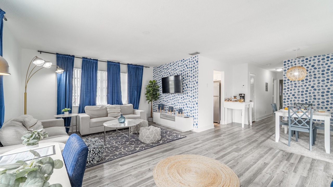 Photo of Livingroom in Survey Creek