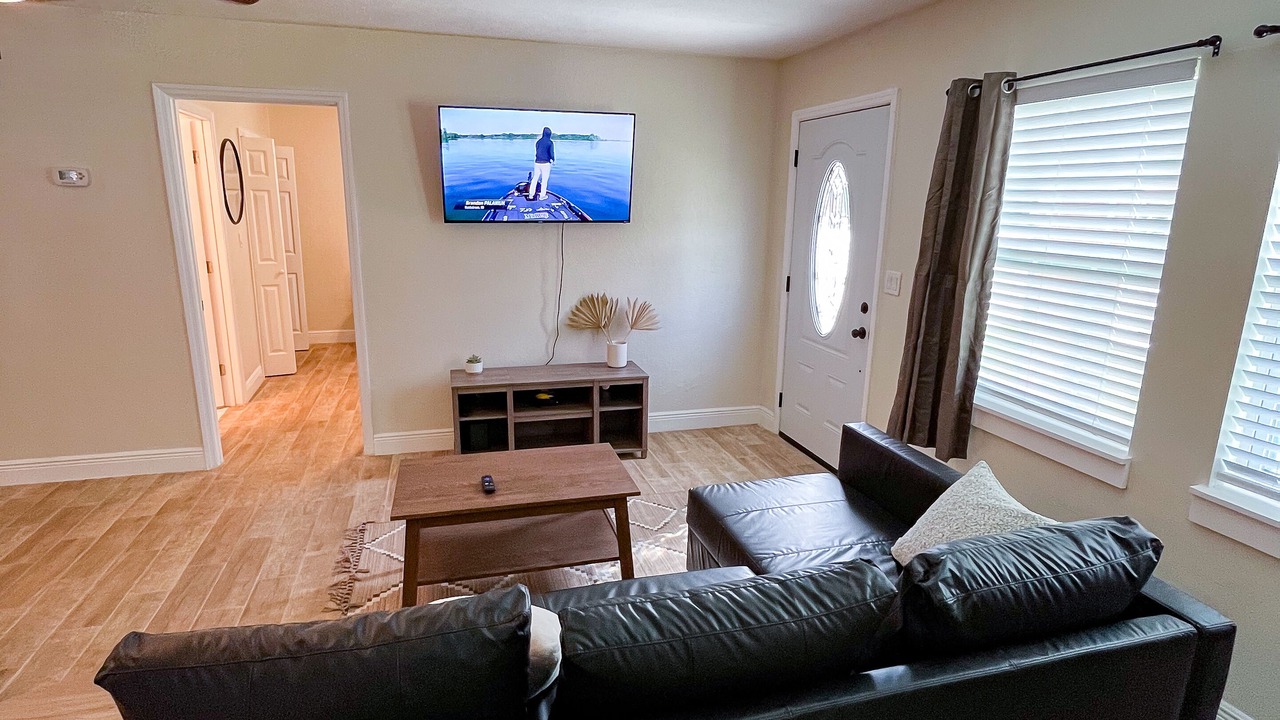Photo of Livingroom in Leesburg