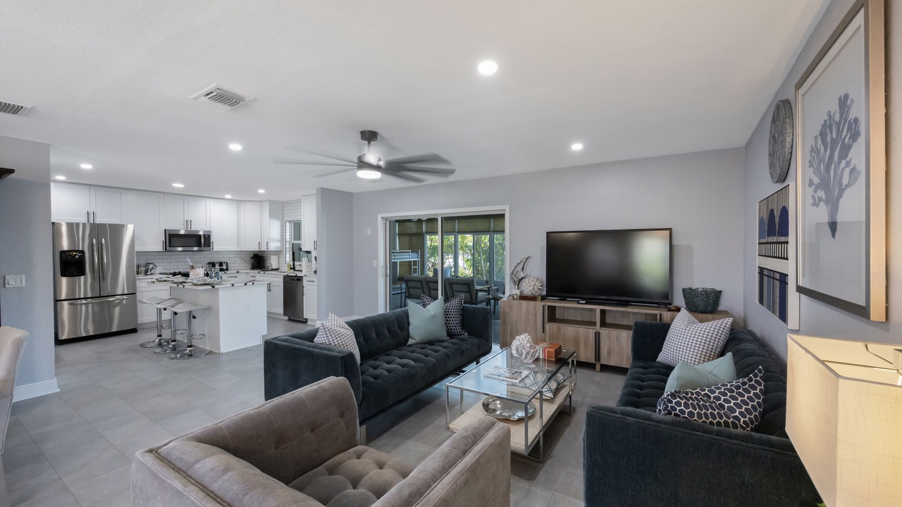Photo of Livingroom in Bay Crest Park