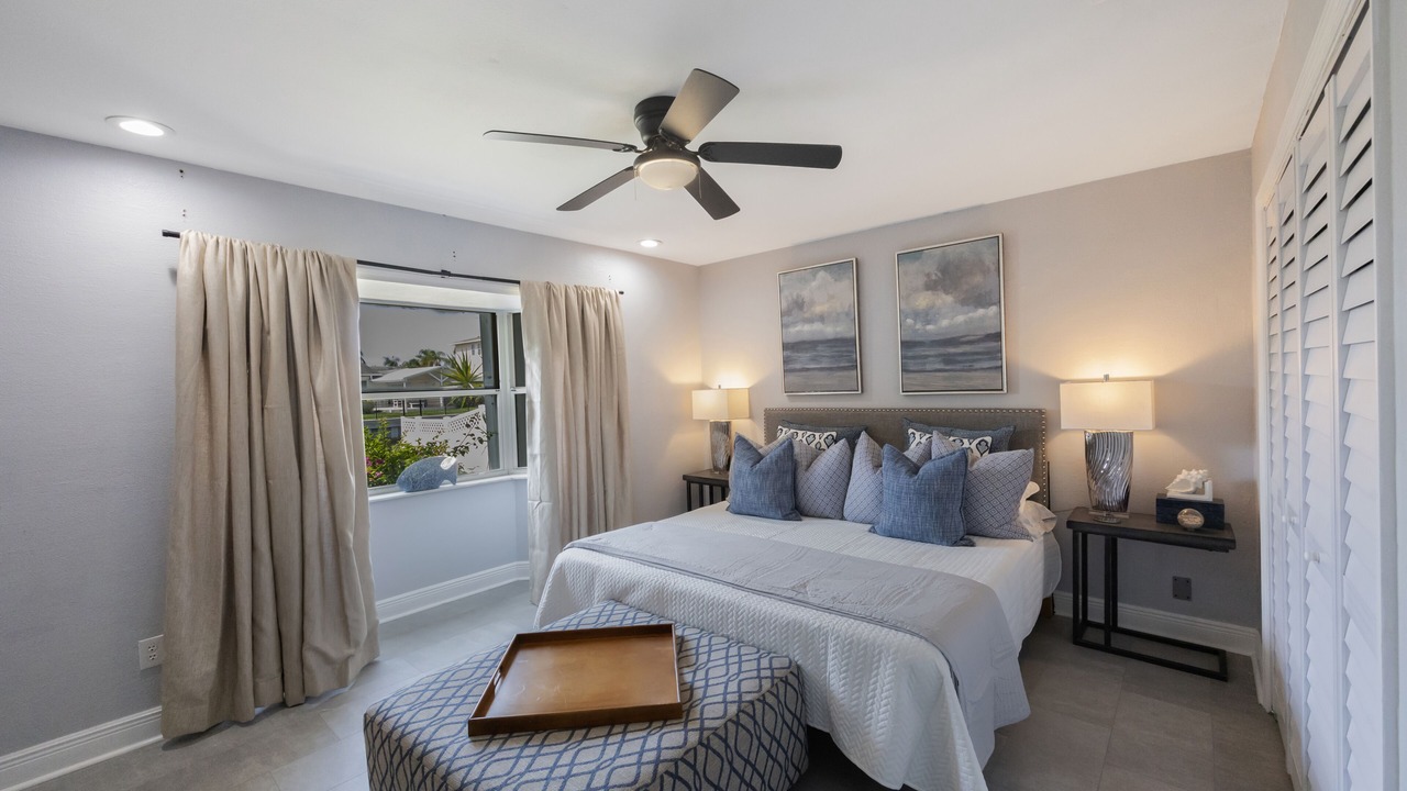 Photo of Bedroom in Bay Crest Park