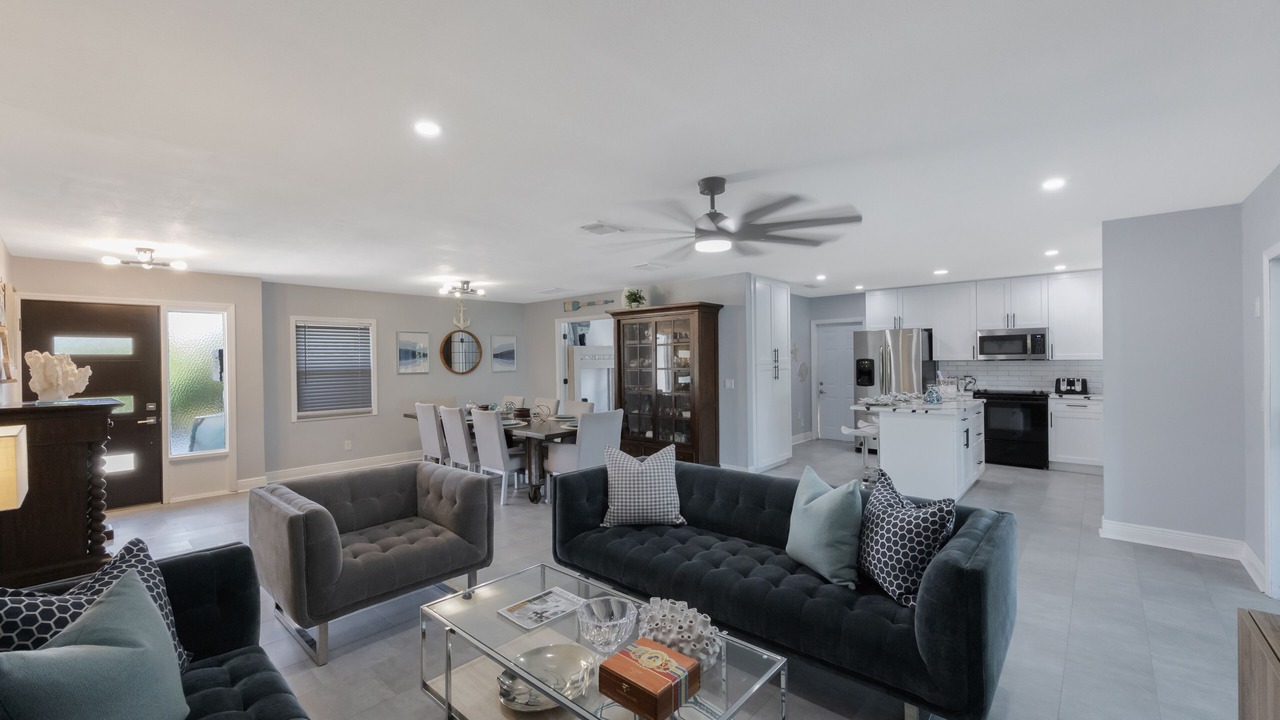 Photo of Livingroom in Bay Crest Park