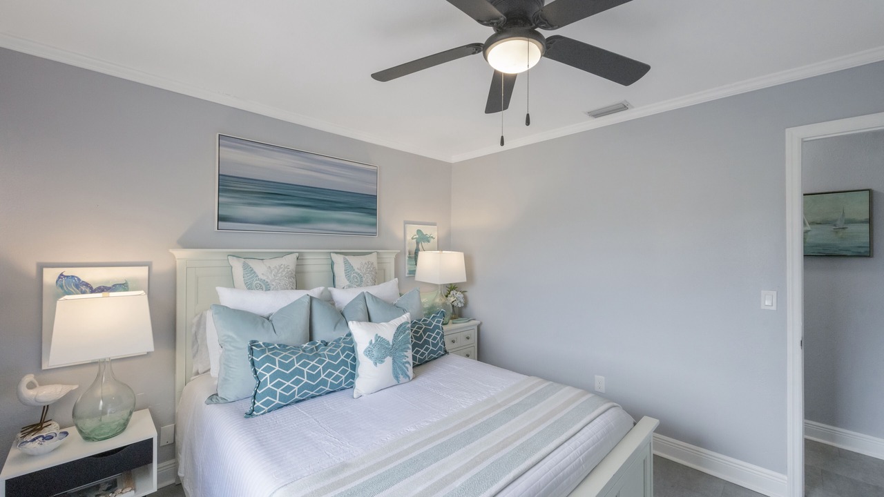 Photo of Bedroom in Bay Crest Park