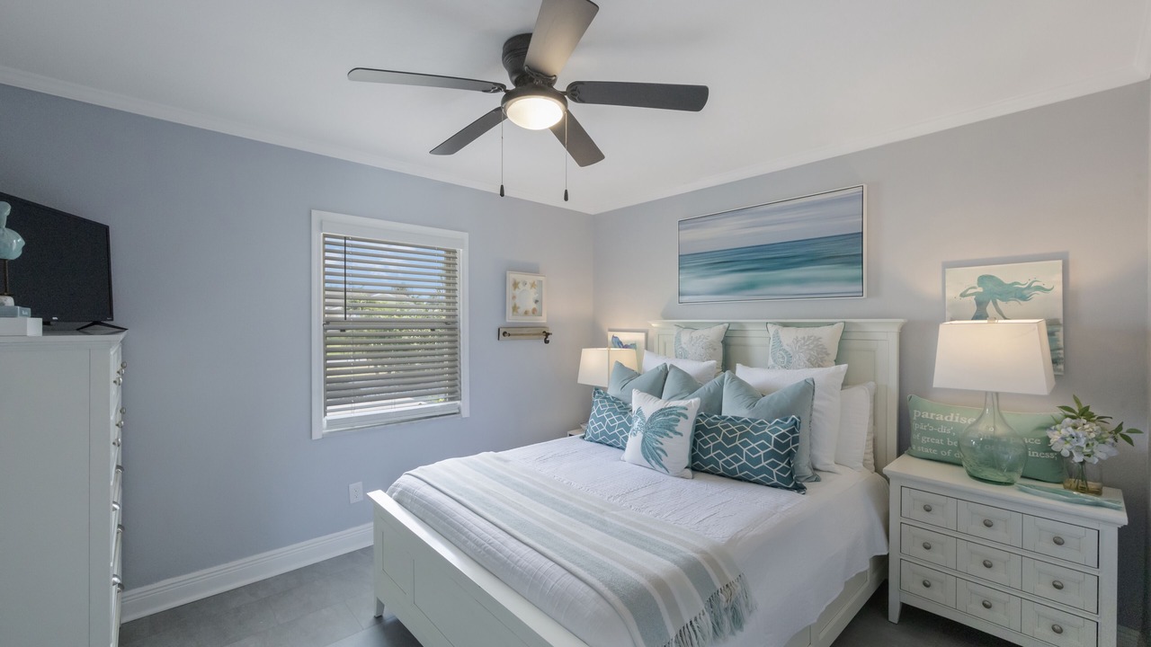 Photo of Bedroom in Bay Crest Park