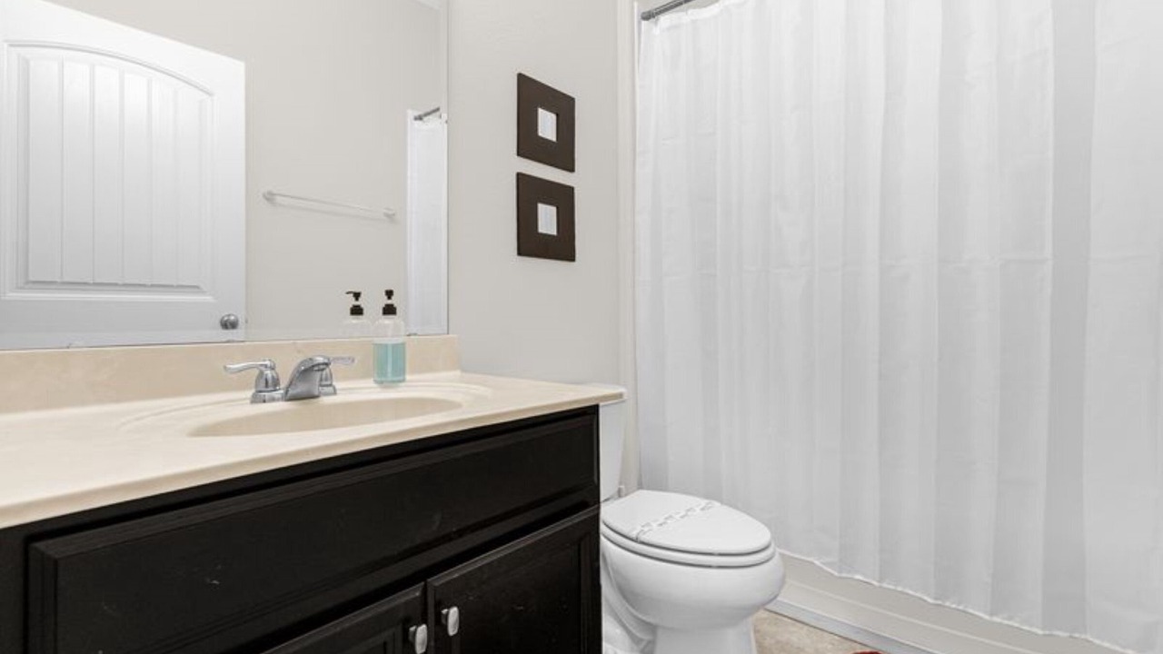 Photo of Bathroom in Sunridge Woods