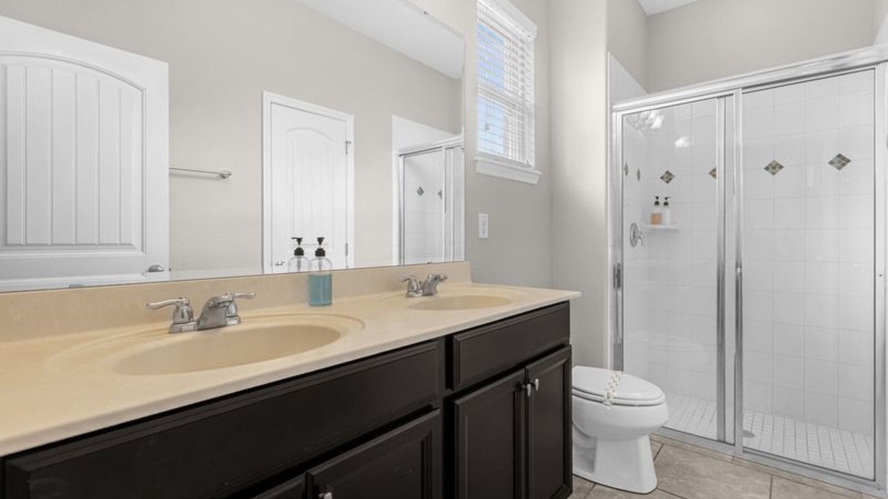 Photo of Bathroom in Sunridge Woods