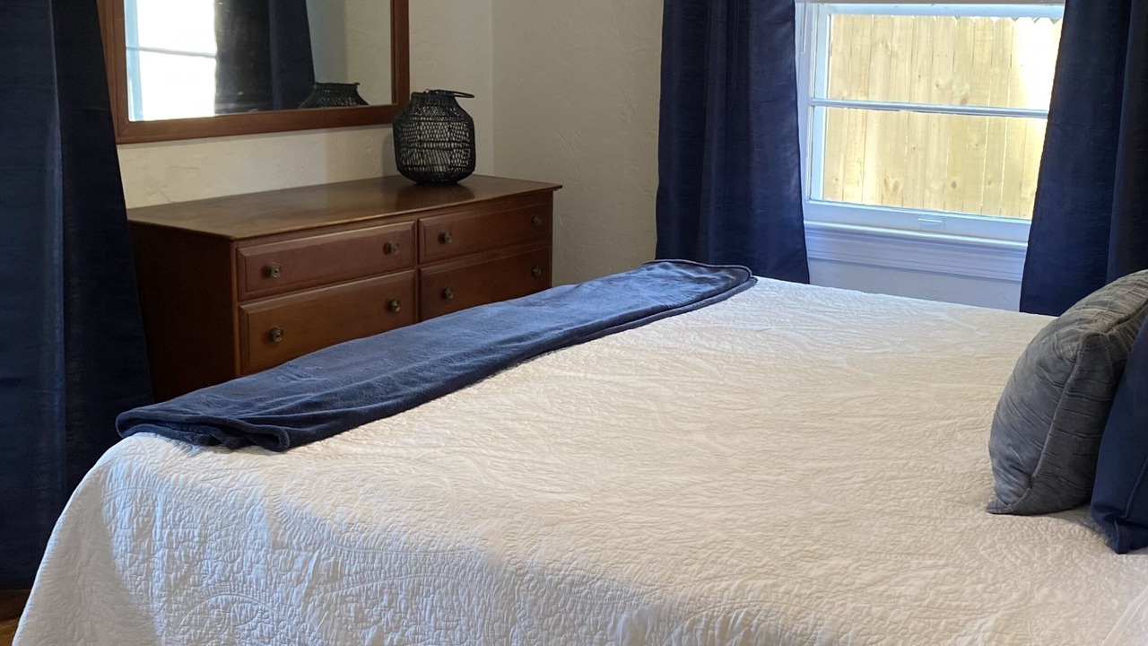 Photo of Bedroom in Pleasant Street