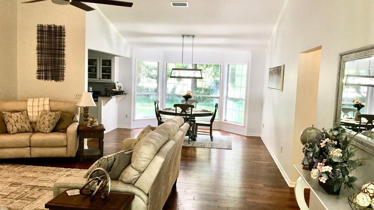 Photo of Livingroom in Live Oak