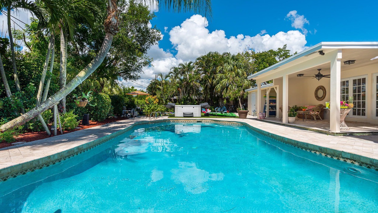 Photo of Outdoor in Lake Clarke Shores