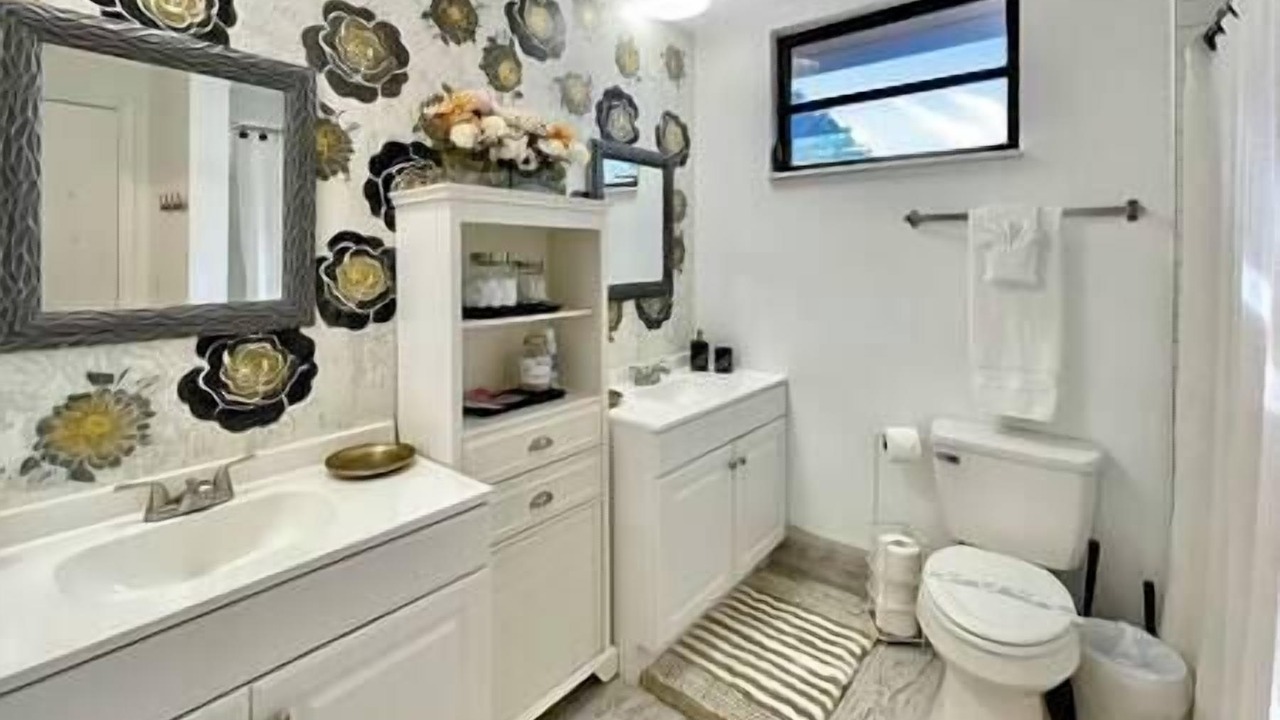 Photo of Bathroom in BallenIsles