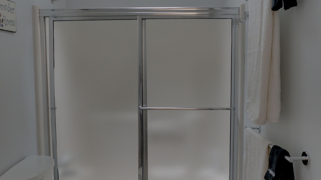 Photo of Bathroom in Tate