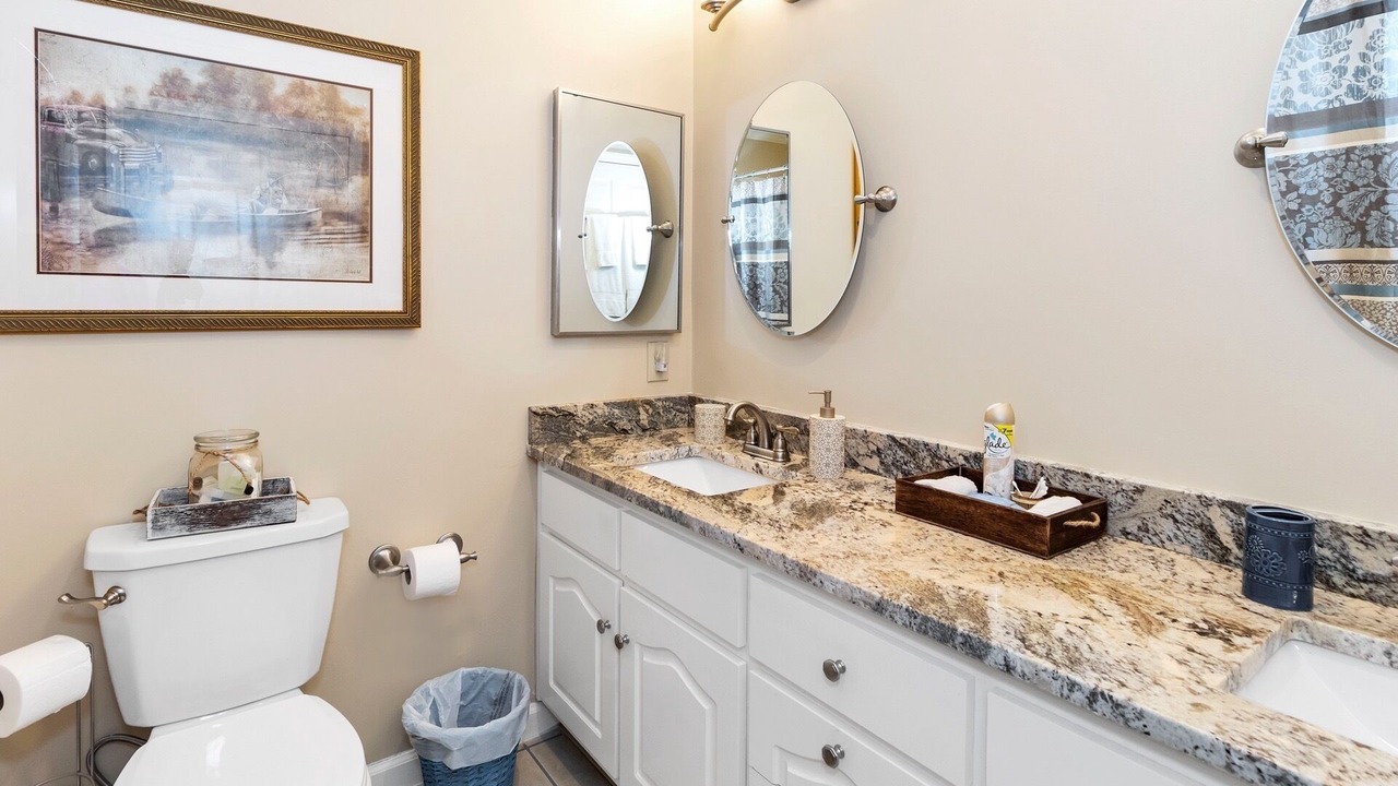 Photo of Bathroom in Dadeville