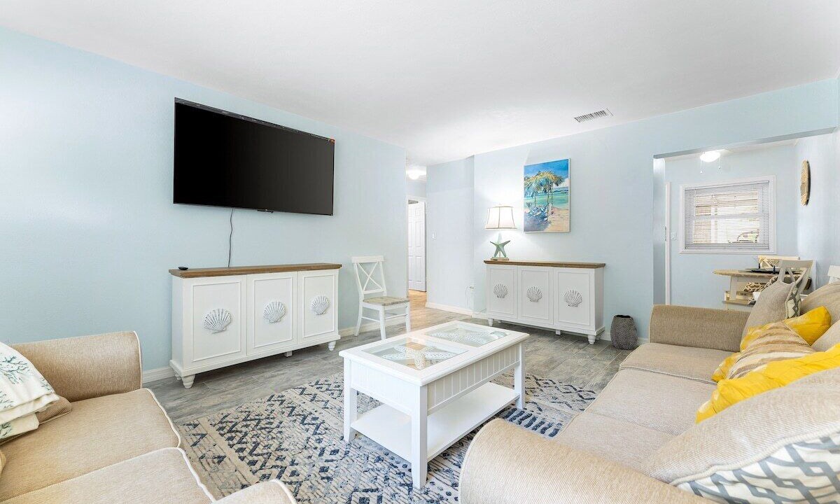 Photo of Livingroom in Laurel Park