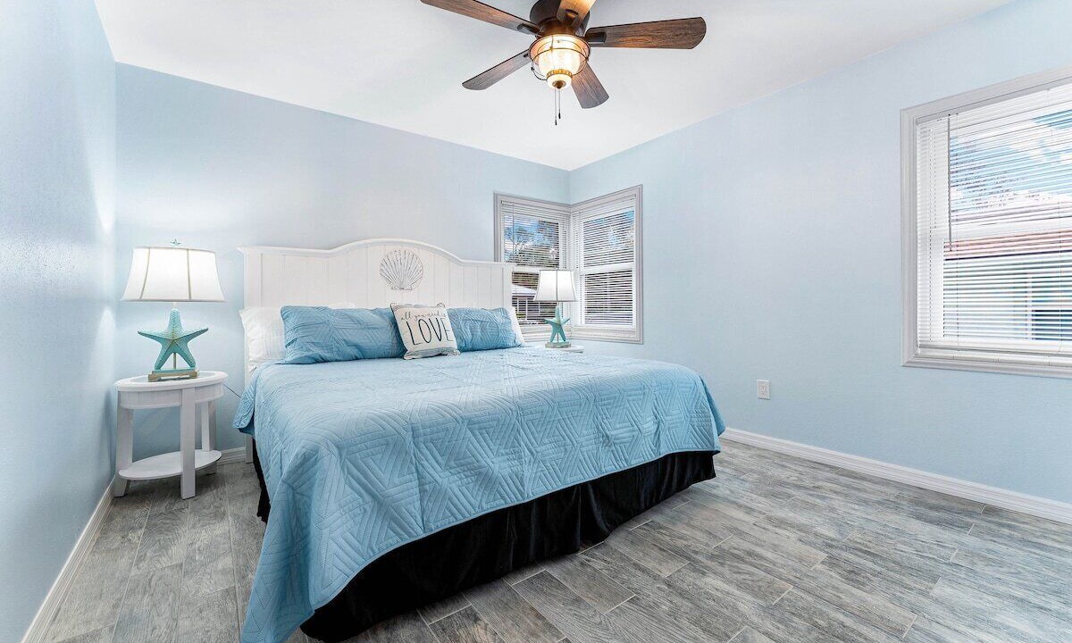 Photo of Bedroom in Laurel Park