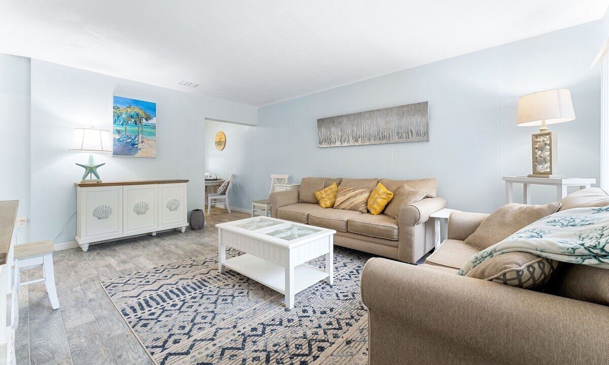 Photo of Livingroom in Laurel Park