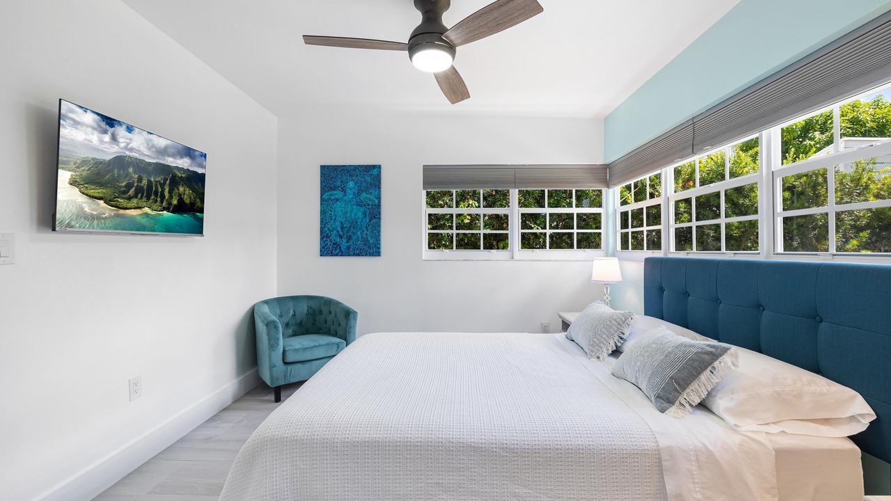 Photo of Bedroom in Surfside