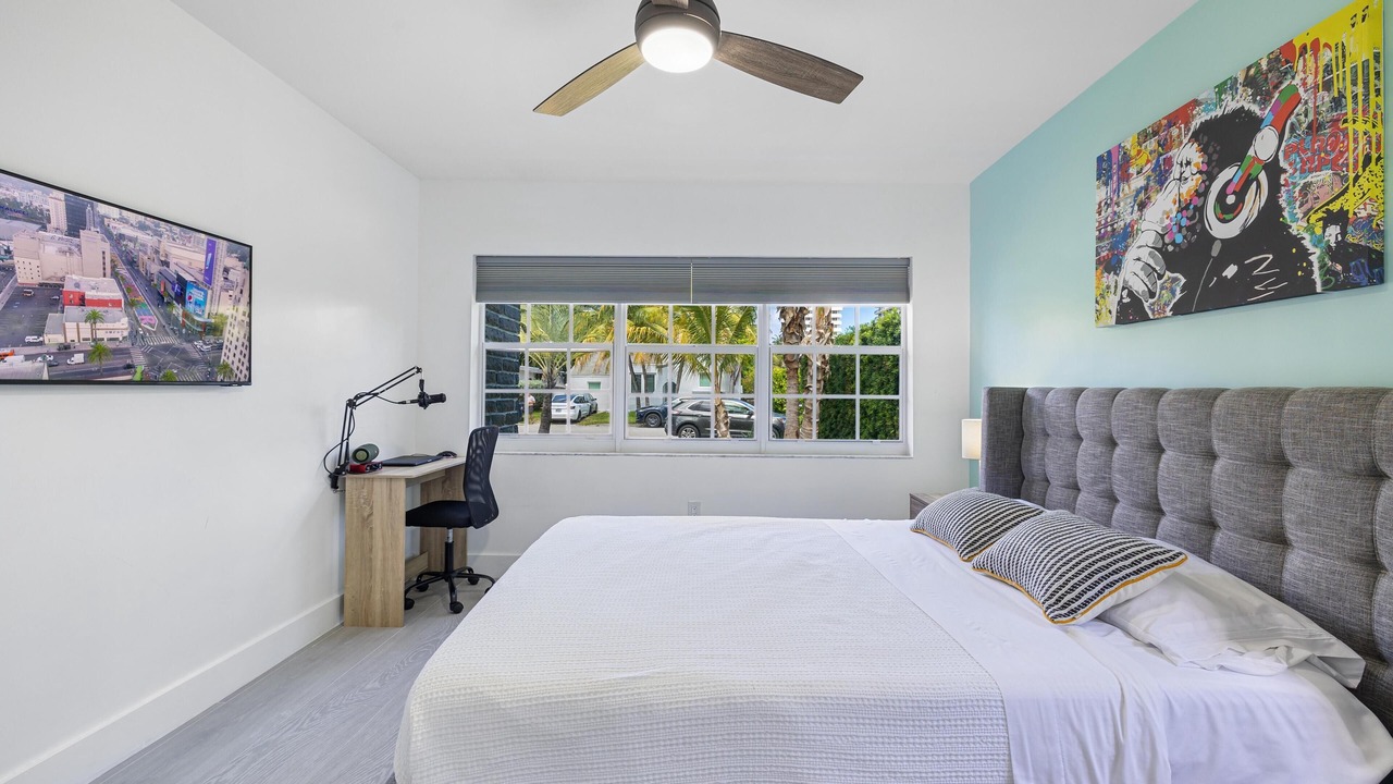 Photo of Bedroom in Surfside