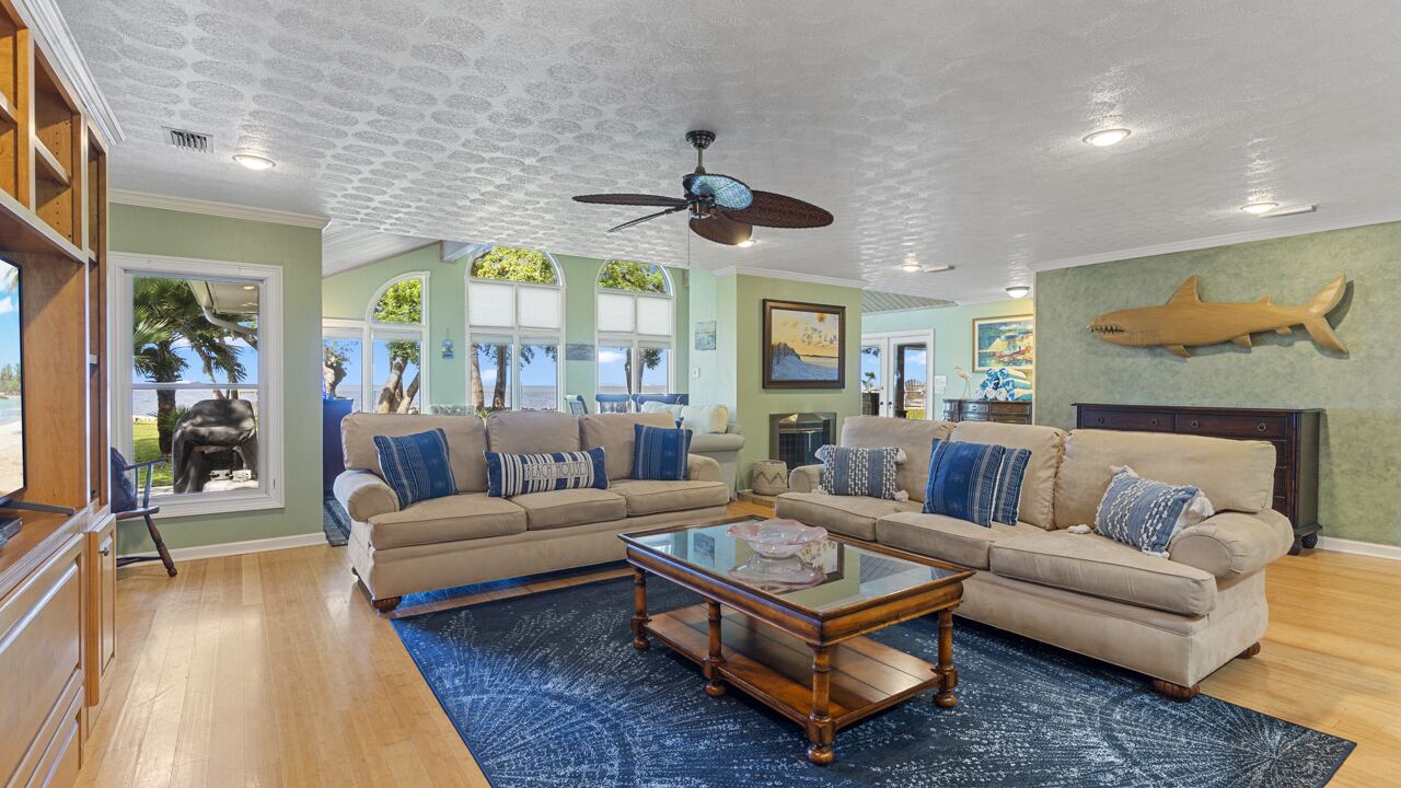 Photo of Livingroom in Magnolia Bluffs
