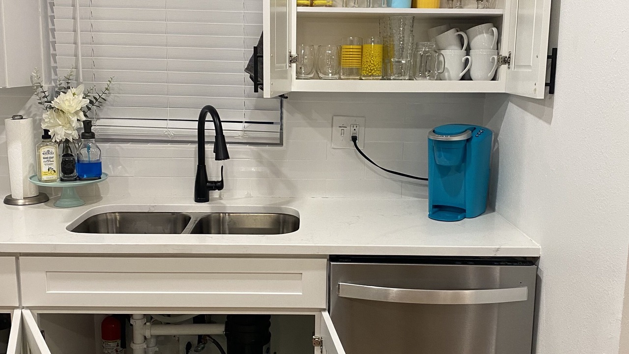 Photo of Kitchen in Bearss Plaza