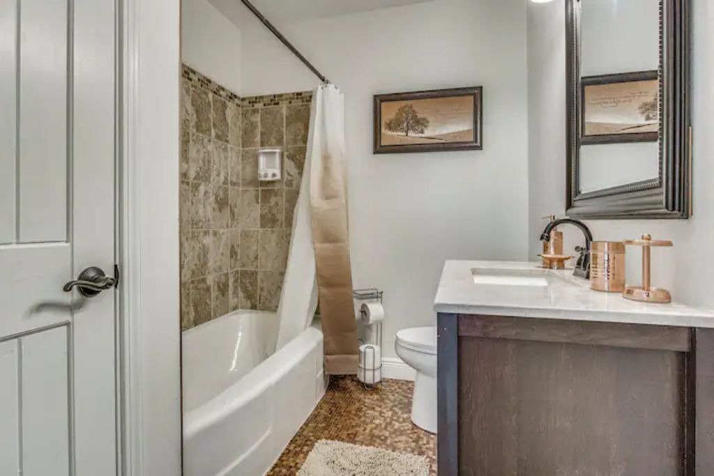 Photo of Bathroom in East Hill
