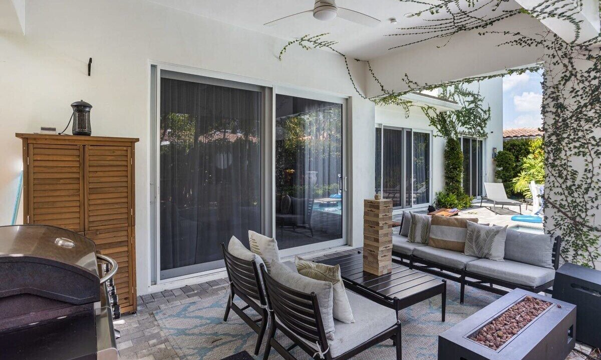 Photo of Patio Balcony in Poinsettia Heights