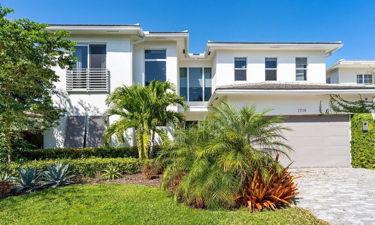 Photo of Outdoor in Poinsettia Heights