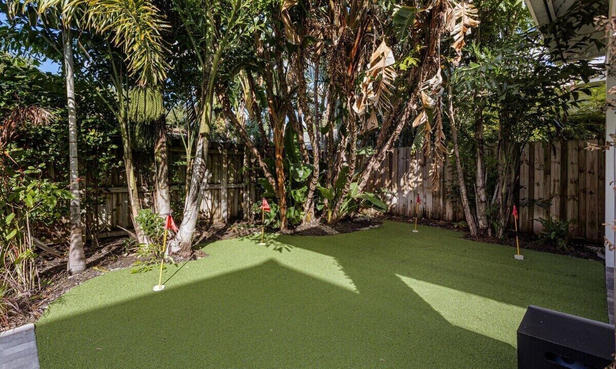 Photo of Outdoor in Poinsettia Heights