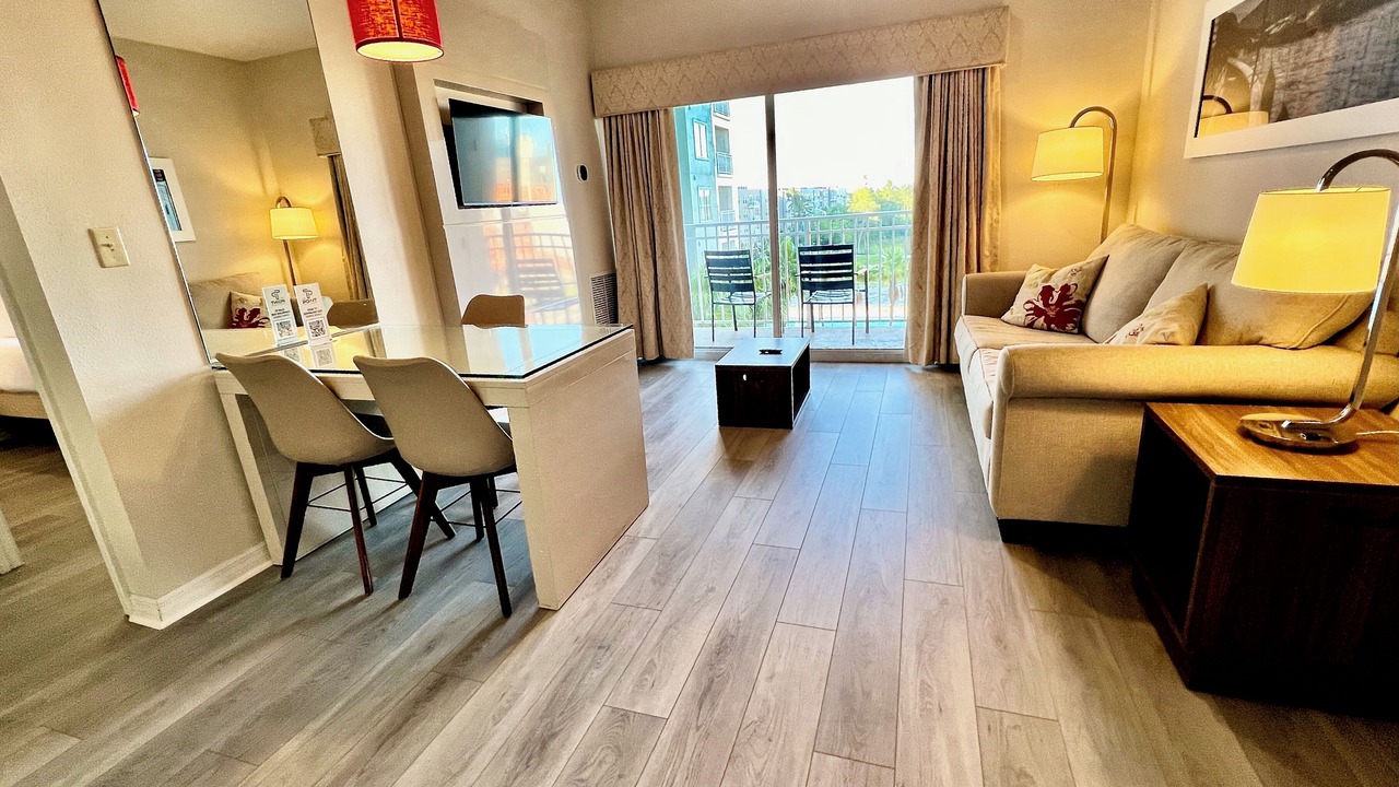 Photo of Livingroom in Florida Center